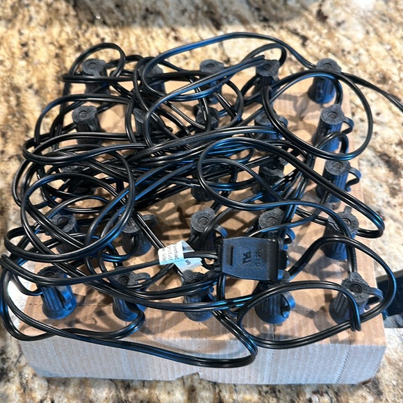 Brand New String Patio Lights - Picture 6 of 7